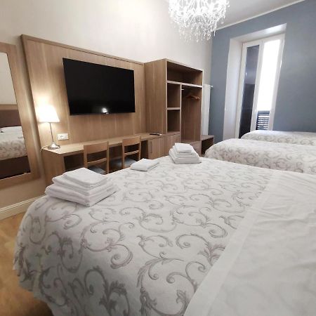 Opera Relais 85 Panzió Messina Kültér fotó